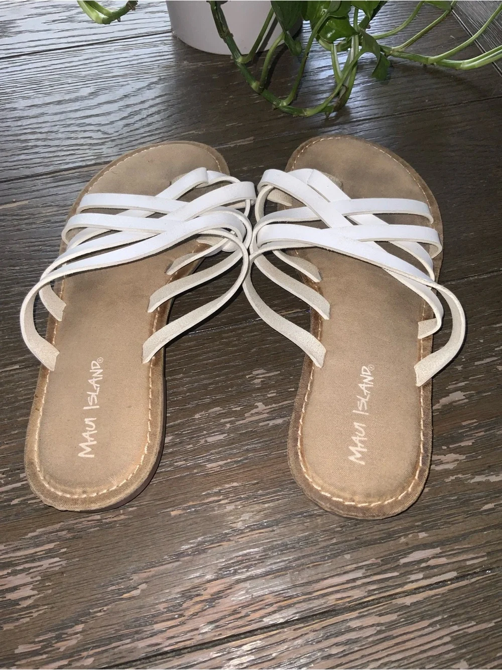 Maui Island White Multi-Strap Slide Sandals Size 3